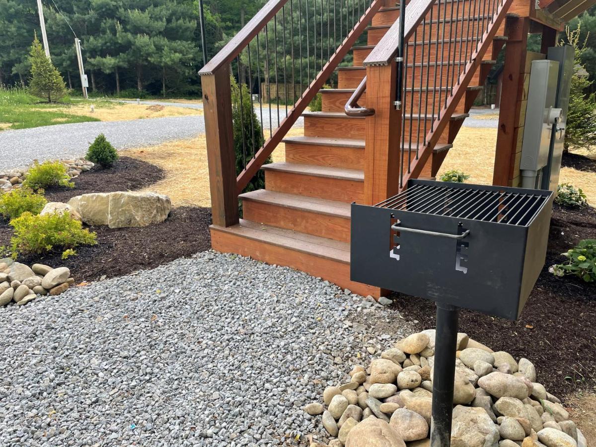 Cricket Hill Treehouse B By Amish Country Lodging Millersburg Exterior foto